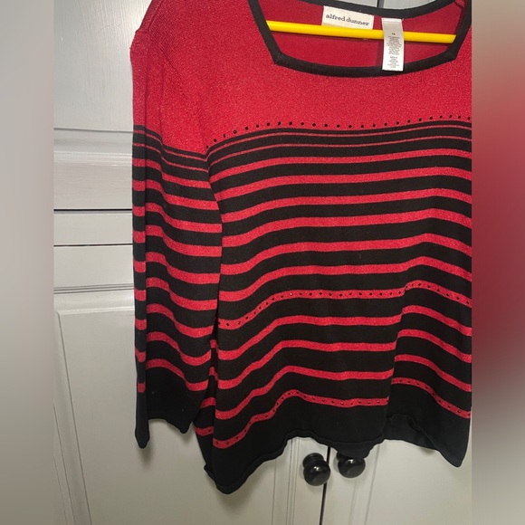 Alfred Dunner Black Red Striped Pullover Knit Sweater Women's Size 1X - Picture 4 of 6